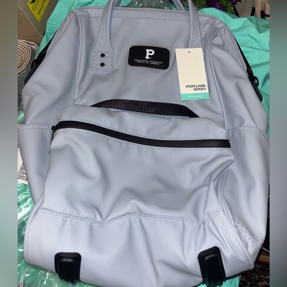NWT Portland Gear Cascade Backpack - Standard size in Cloud - Picture 10 of 11